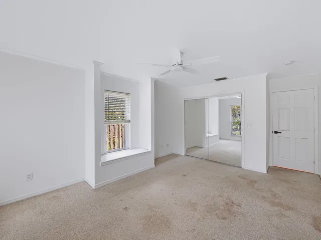 Residence photo 19