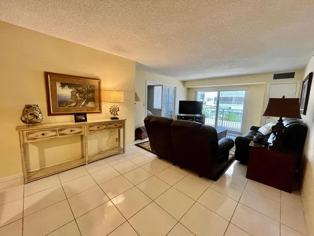 Unit 108 photo 6