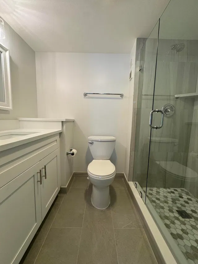 Unit 108 photo 13
