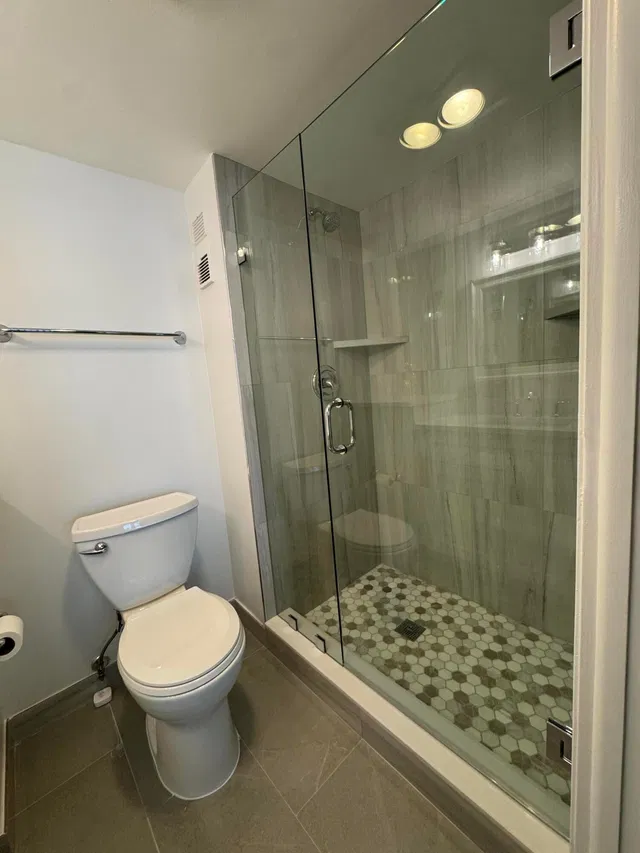 Unit 108 photo 17