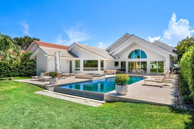 Frenchman's Creek Residence photo 9