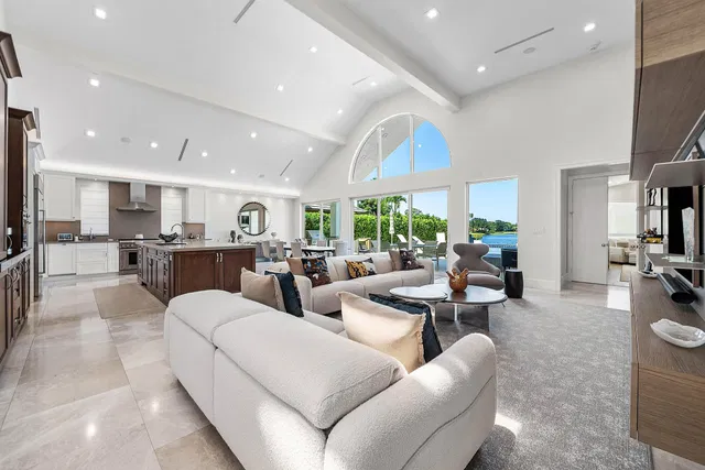Frenchman's Creek Residence photo 14