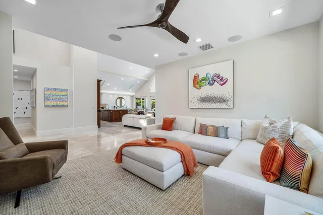 Frenchman's Creek Residence photo 23