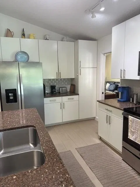 Residence photo 11