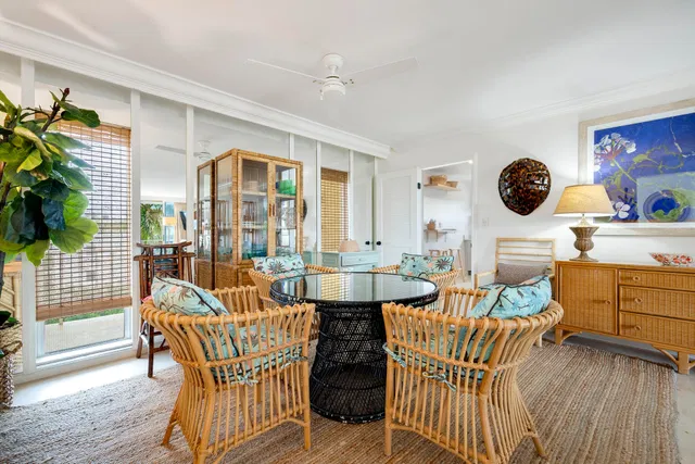 In-Town Palm Beach Unit 0035 photo 5
