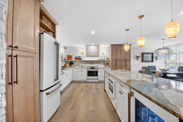 Unit 206 photo 13