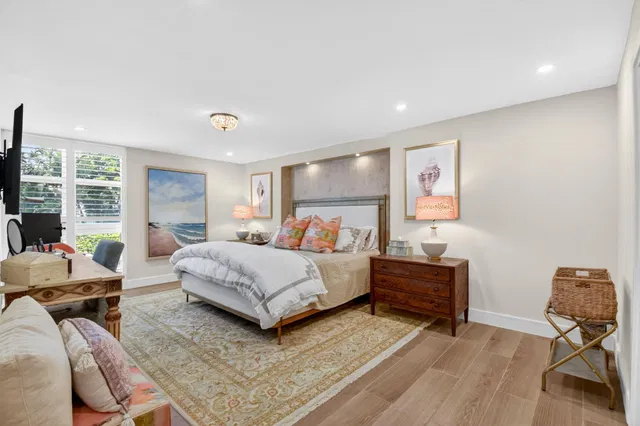 Unit 206 photo 25