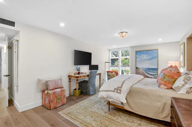 Unit 206 photo 26