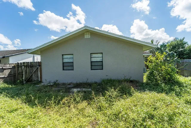 Residence photo 5