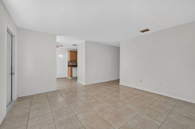 Residence photo 25