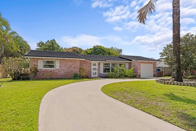 Residence photo 3