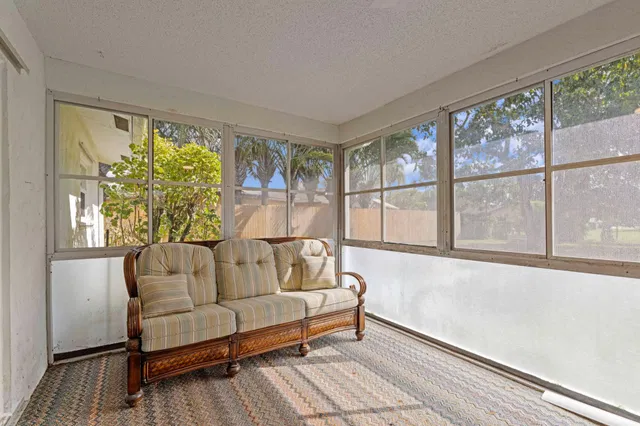 Residence photo 28