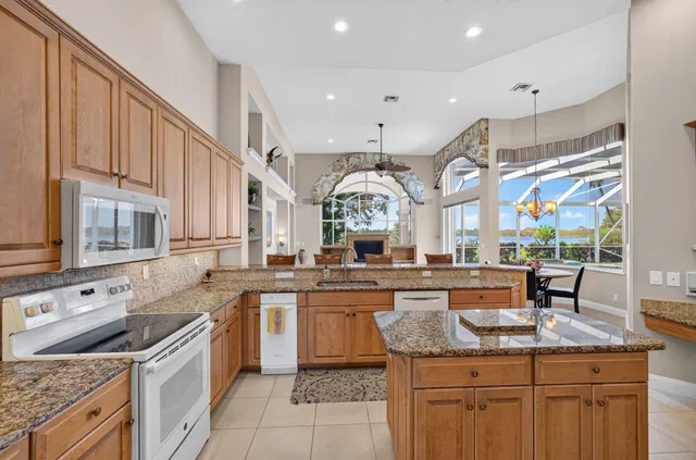 PGA National Palm Beach Gardens Residence photo 15