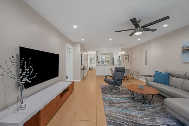 Unit 114 photo 13