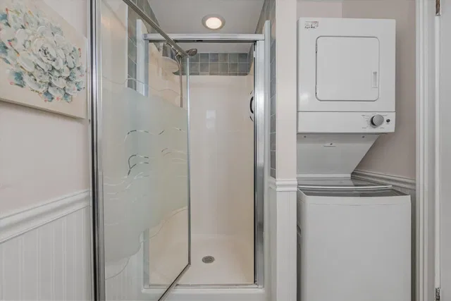 Unit 114 photo 17