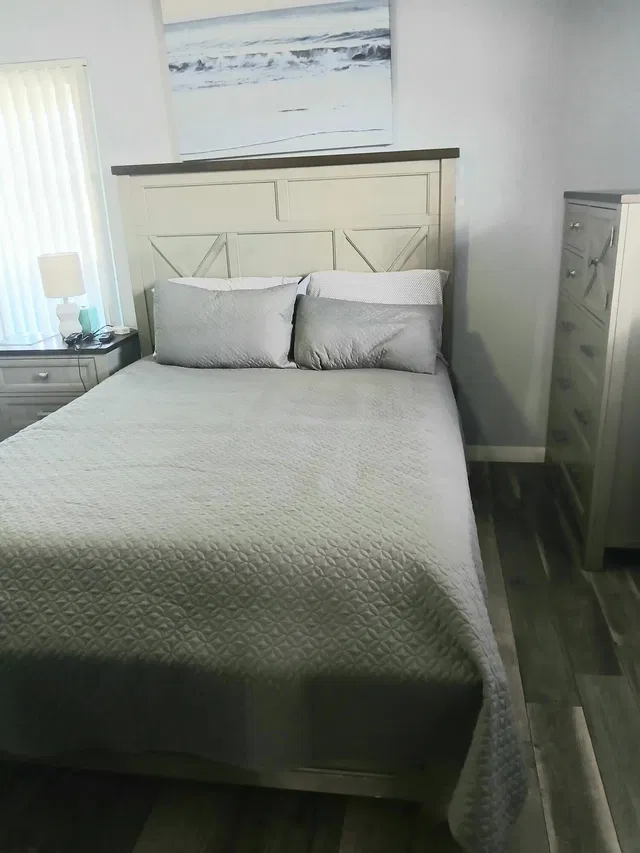 Unit 179 photo 11