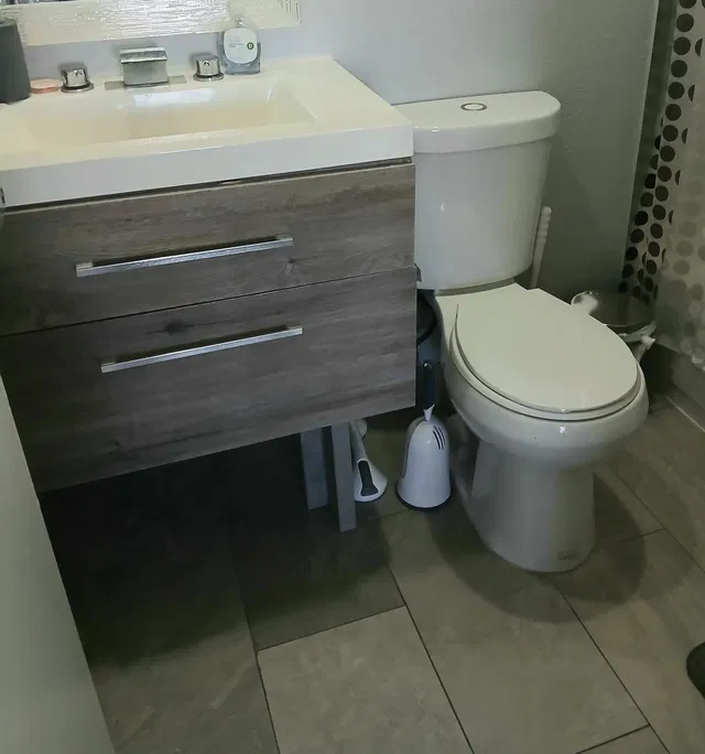 Unit 179 photo 14