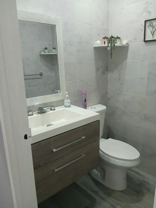 Unit 179 photo 15