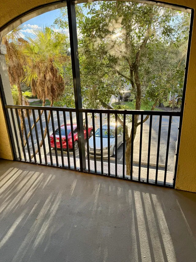 Unit 202 photo 9