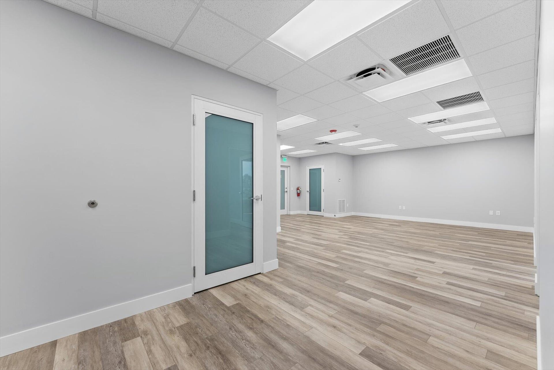 Unit 210 photo 11