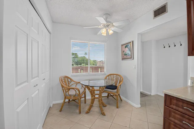 Unit 403 photo 10