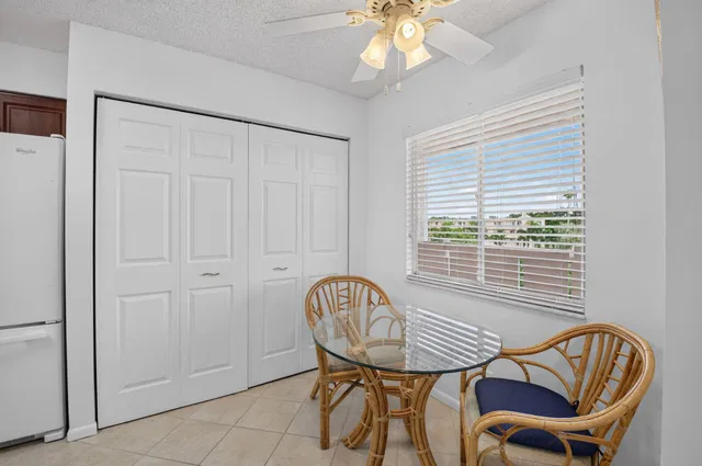  Unit 403 photo 11