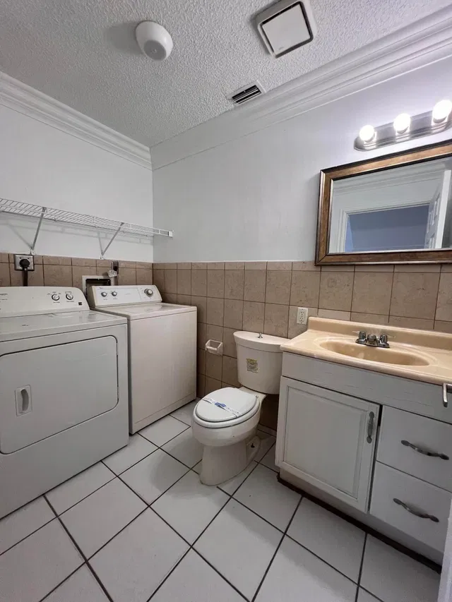 Residence photo 6