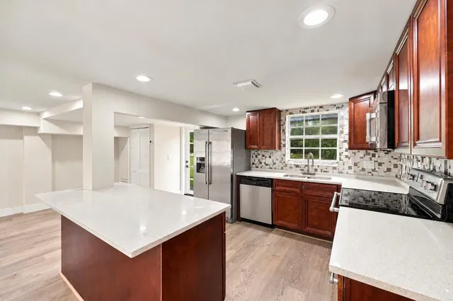  Residence photo 24