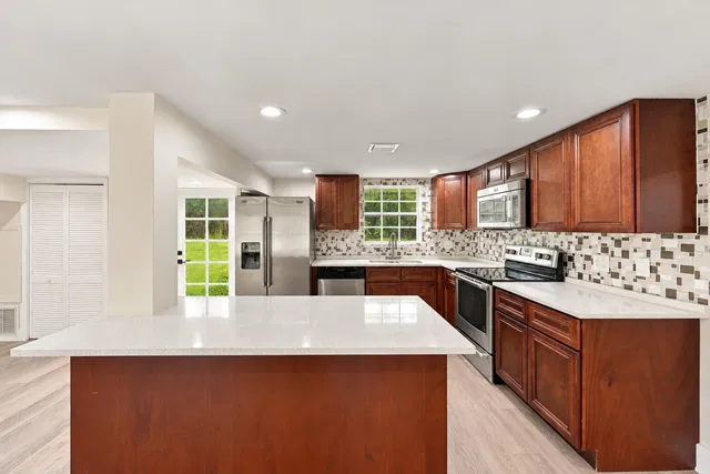  Residence photo 25