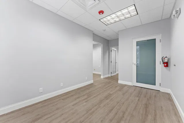 Unit 112 photo 9