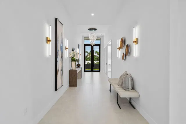  Residence photo 9