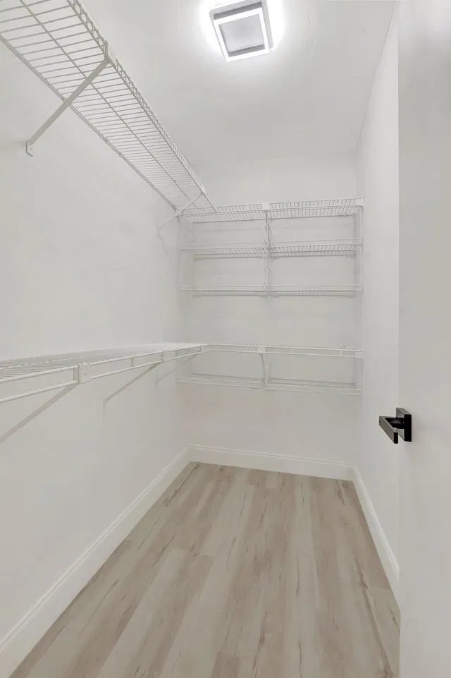 Residence photo 16