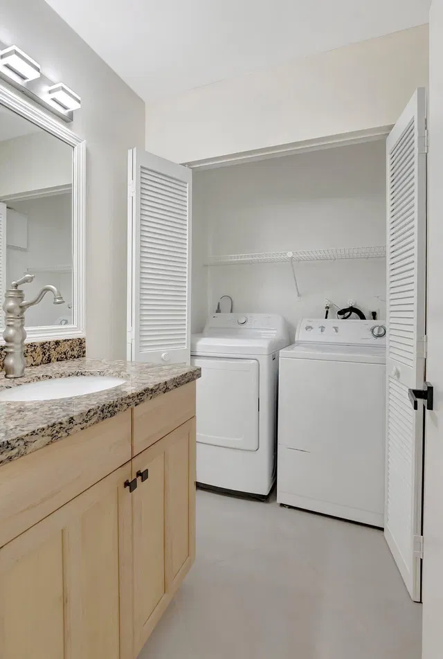 Residence photo 29