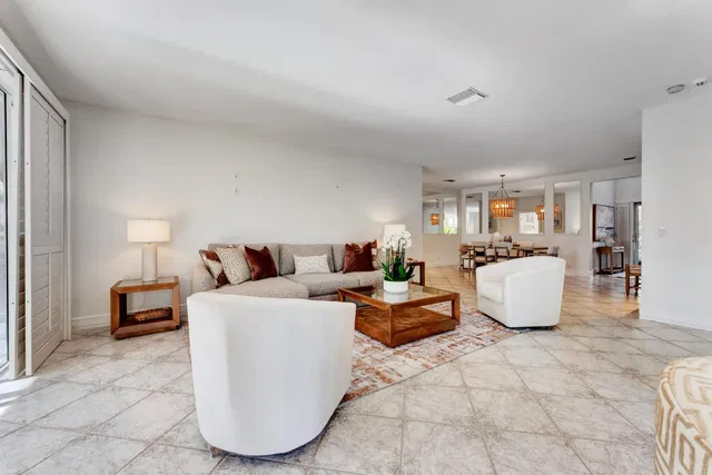 Admirals Cove Residence photo 3