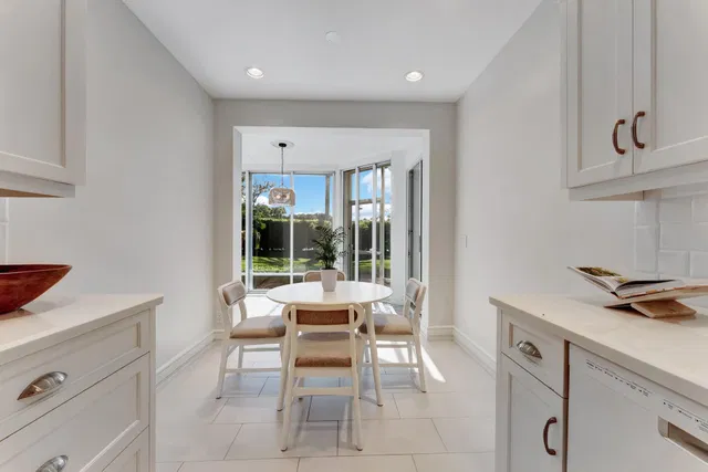 Admirals Cove Residence photo 8