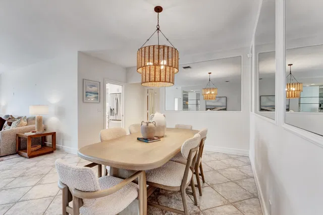 Admirals Cove Residence photo 27