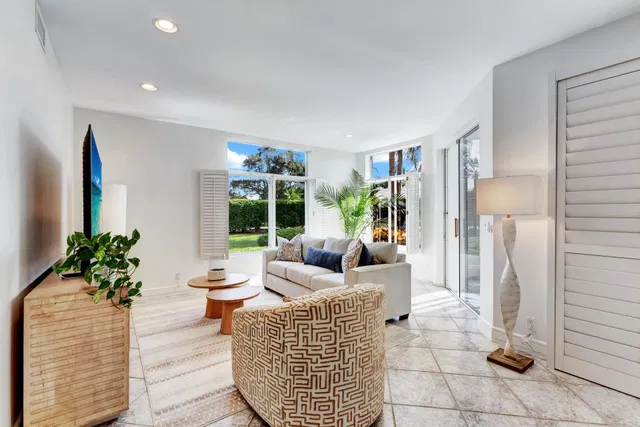 Admirals Cove Residence photo 29
