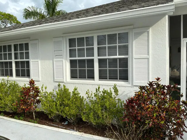 Residence photo 3