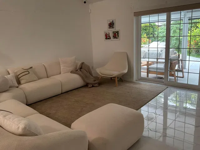 Residence photo 18
