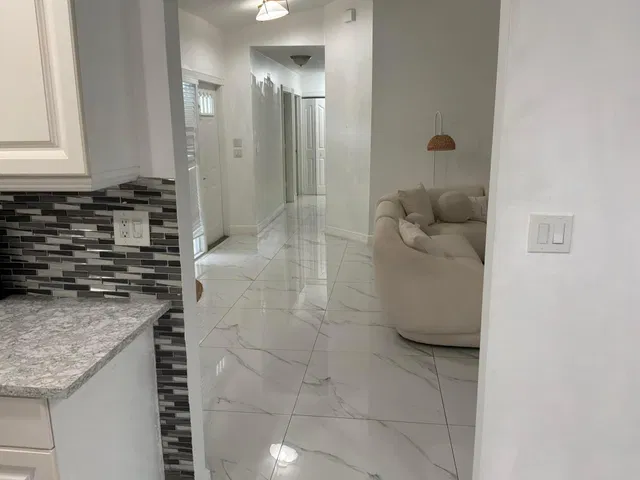 Residence photo 26
