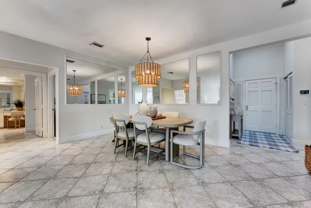 Admirals Cove Residence photo 9