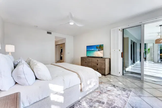Admirals Cove Residence photo 22
