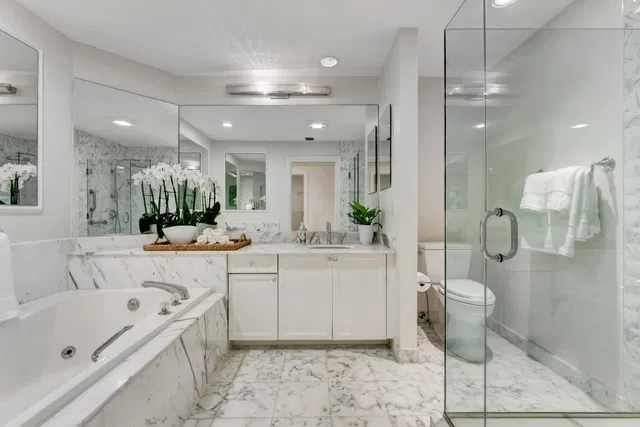 Admirals Cove Residence photo 24