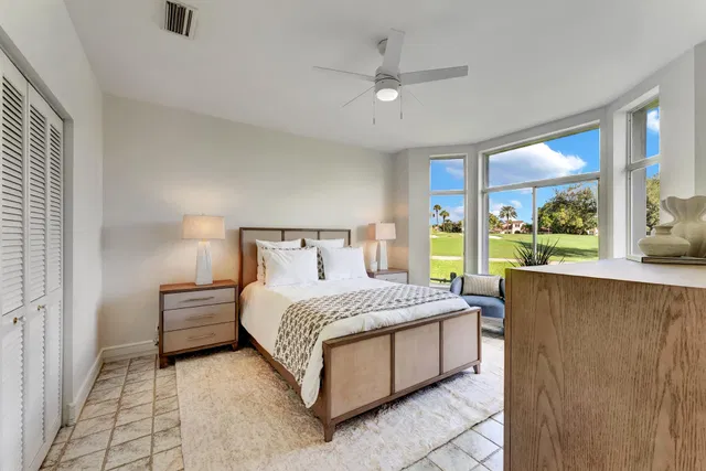 Admirals Cove Residence photo 29