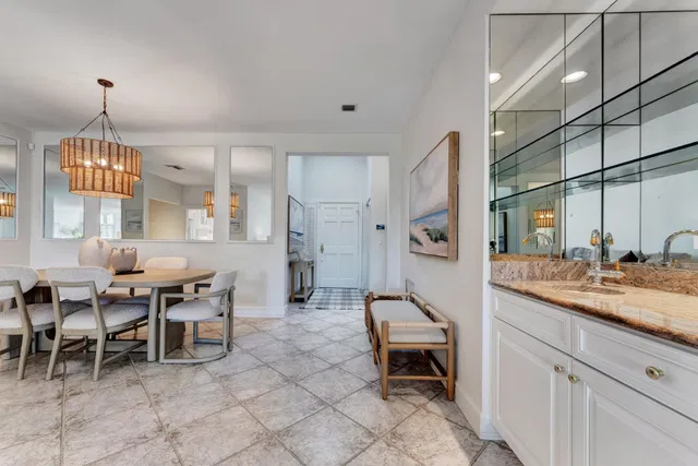 Admirals Cove Residence photo 36