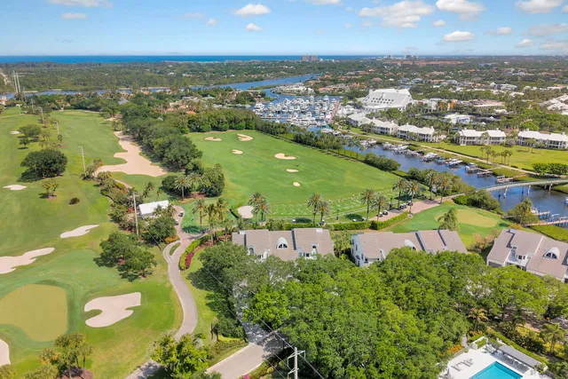 Admirals Cove Residence photo 46