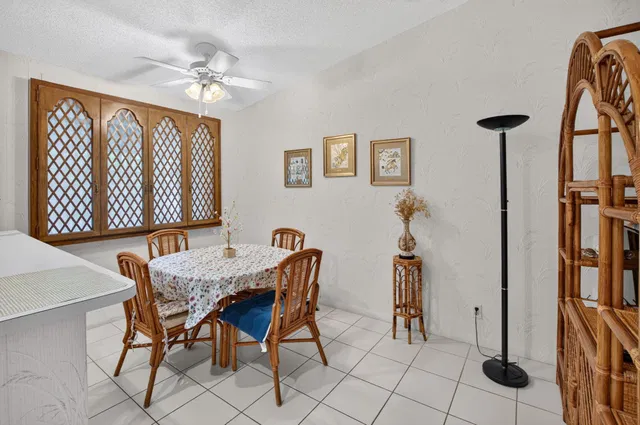  Residence photo 21
