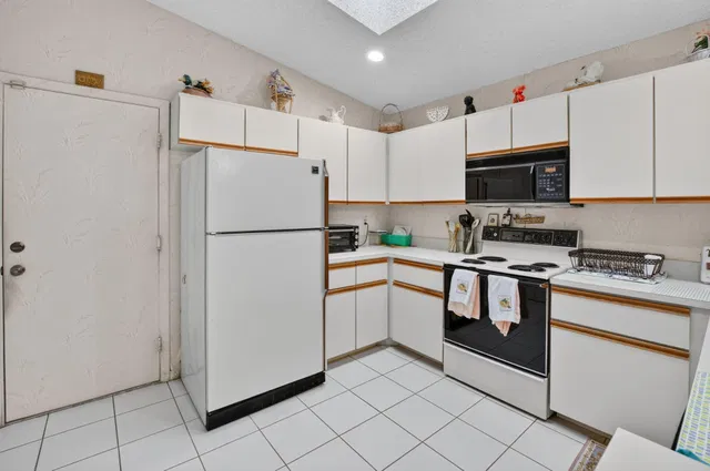  Residence photo 23