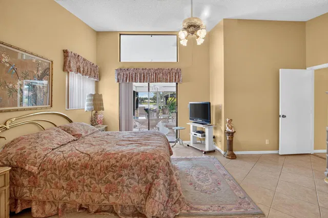  Residence photo 32
