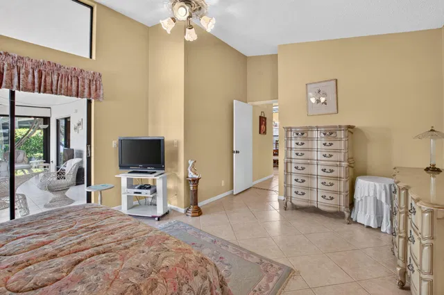  Residence photo 33